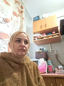 Snapshot of Malichkaanna30 chatting on October 24, 2025, 8:24 am Malichkaanna30 online show from October 24, 2025, 8:24 am