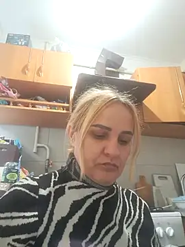 Snapshot of Malichkaanna30 chatting on September 28, 2025, 12:23 pm Malichkaanna30 online show from September 28, 2025, 12:23 pm