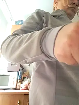 Snapshot of Malichkaanna30 chatting on September 19, 2025, 12:42 pm Malichkaanna30 online show from September 19, 2025, 12:42 pm