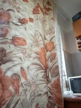 Snapshot of Malichkaanna30 chatting on October 28, 2025, 12:48 pm Malichkaanna30 online show from October 28, 2025, 12:48 pm