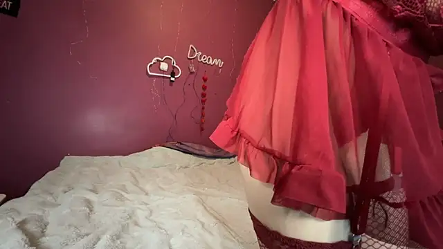 Lilythepinkgirl online show from January 24, 2025, 10:19 pm