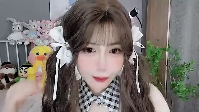 Nancy-Cindy online show from March 6, 2025, 11:20 pm