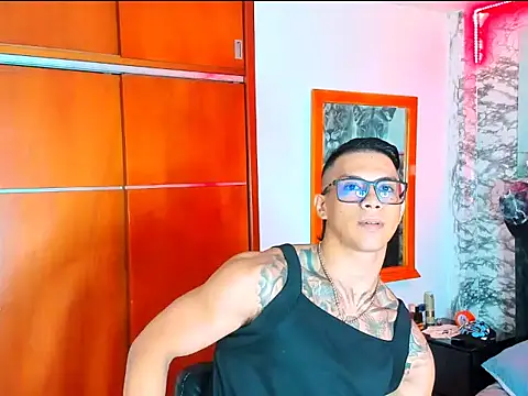 Aaron Toy online show from January 7, 2026, 8:25 pm