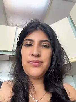 Afroditapoloo online show from May 18, 2026, 2:44 pm