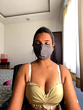 miss lina online show from September 10, 2025, 4:11 am