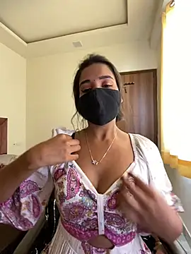 miss lina online show from February 15, 2025, 4:58 am