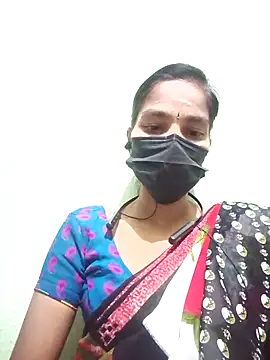 anusiya01 online show from February 18, 2025, 2:27 pm