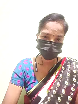 anusiya01 online show from February 18, 2025, 5:31 pm