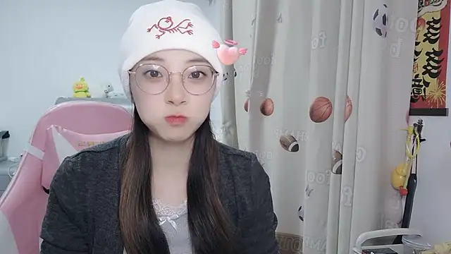 ooo   mimi online show from February 15, 2025, 1:05 pm