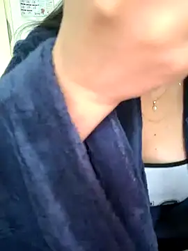 Snapshot of princess_katey chatting on October 16, 2025, 6:43 am princess katey online show from October 16, 2025, 6:43 am