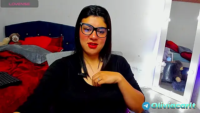 oliviacarltonn  online show from March 8, 2025, 3:39 am