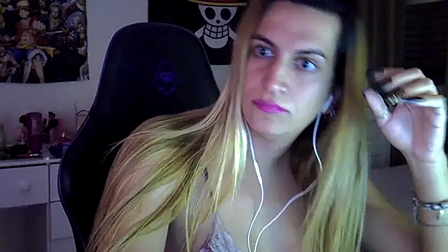 luizacandy online show from April 14, 2026, 11:21 pm