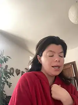 annonyme  422 online show from March 14, 2025, 9:46 am