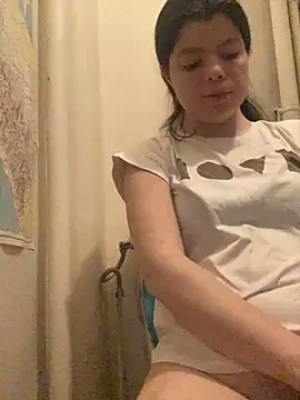 annonyme  422 online show from December 26, 2024, 6:33 pm