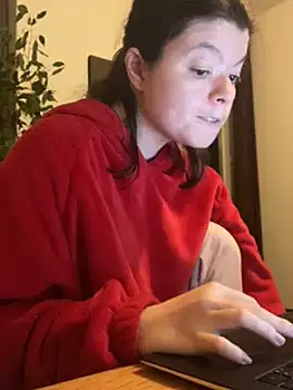 annonyme  422 online show from January 5, 2025, 8:42 pm