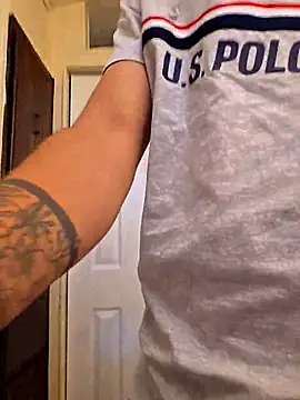 Snapshot of lupitorxxx chatting on November 1, 2025, 5:40 pm lupitorxxx online show from November 1, 2025, 5:40 pm