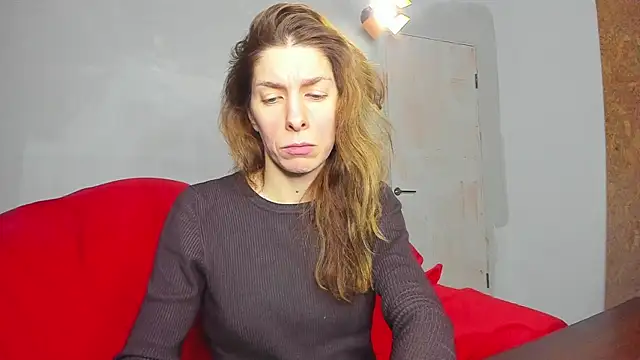 YourSuperModel online show from February 13, 2025, 1:37 pm