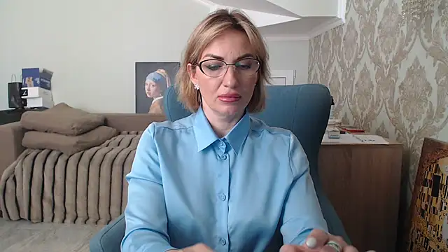 Mallinia online show from April 2, 2026, 8:43 am