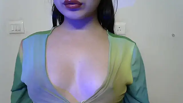 Snapshot of amrita2210 chatting on February 8, 2026, 8:28 pm amrita2210 online show from February 8, 2026, 8:28 pm