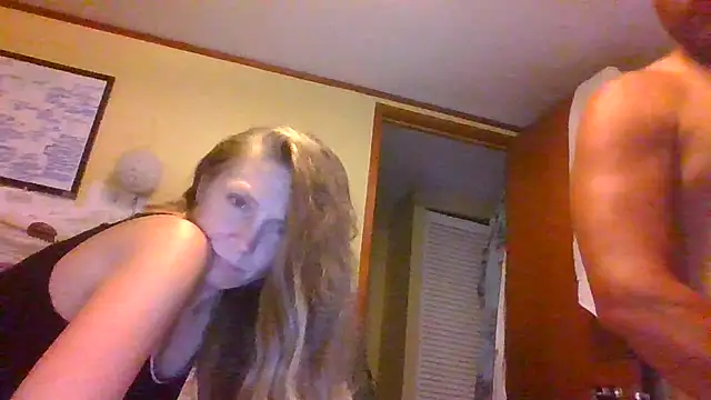 Snapshot of raybo715 chatting on June 1, 2026, 6:13 am raybo715 online show from June 1, 2026, 6:13 am