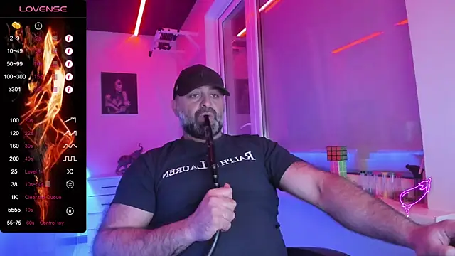 MAGABEAR077 online show from April 16, 2026, 9:39 pm