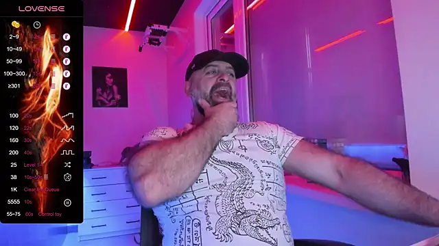 MAGABEAR077 online show from May 26, 2026, 1:26 am