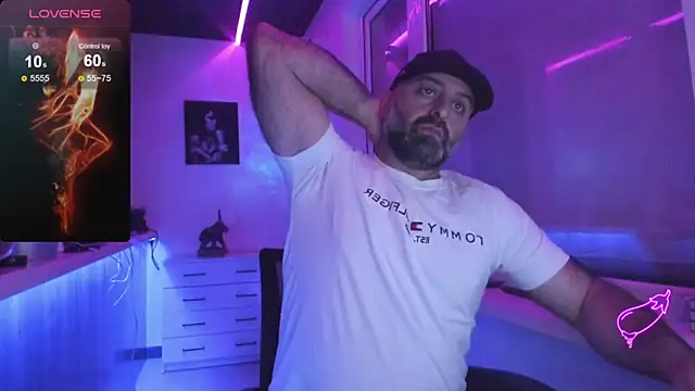 MAGABEAR077 online show from November 30, 2025, 11:16 pm