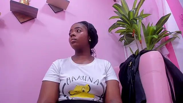 Snapshot of carlota_swan chatting on March 10, 2025, 7:29 pm carlota swan online show from March 10, 2025, 7:29 pm