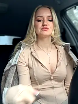 Snapshot of Devill_Angel_ chatting on October 29, 2025, 8:35 am Devill Angel online show from October 29, 2025, 8:35 am