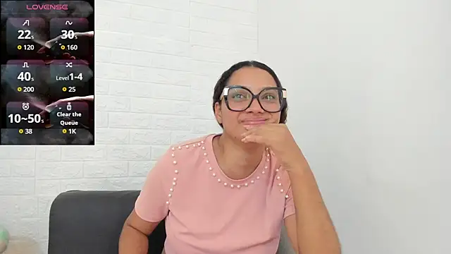 Snapshot of nathally_roses chatting on June 12, 2026, 2:09 am nathally roses online show from June 12, 2026, 2:09 am