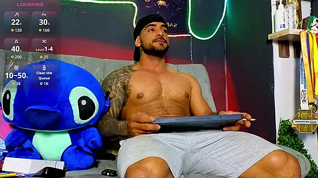 Snapshot of ERIC_HARRISON chatting on February 2, 2026, 10:42 pm ERIC HARRISON online show from February 2, 2026, 10:42 pm