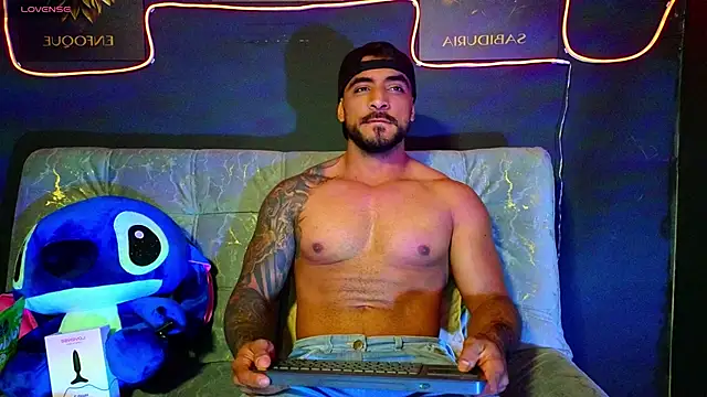 ERIC HARRISON online show from November 15, 2025, 10:14 pm