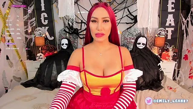 EmilyLeah  online show from October 3, 2025, 3:46 pm