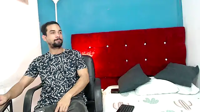 ryan musclexxx online show from January 4, 2025, 3:29 am