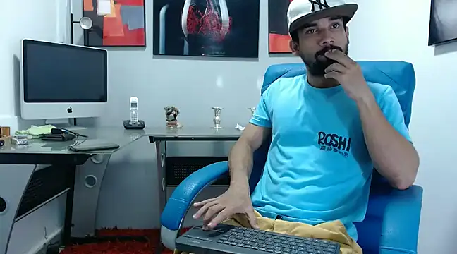 ryan musclexxx online show from December 3, 2024, 3:59 am