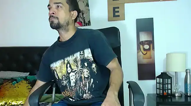 ryan musclexxx online show from December 24, 2024, 3:38 am