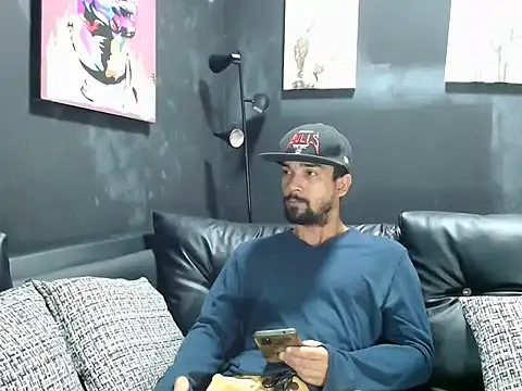 ryan musclexxx online show from January 10, 2025, 3:29 am