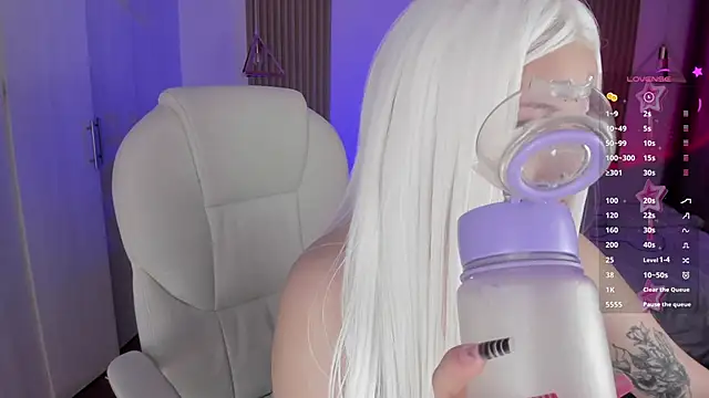 Snapshot of Kendall_Bunnyy chatting on October 11, 2025, 6:31 pm Kendall Bunnyy online show from October 11, 2025, 6:31 pm