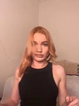 Snapshot of Heidi11 chatting on January 27, 2025, 10:16 am Heidi11 online show from January 27, 2025, 10:16 am
