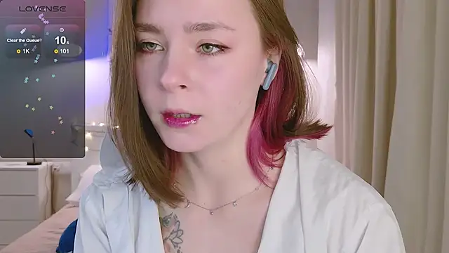 Pink SeaGul online show from February 11, 2025, 5:07 pm