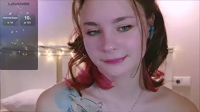 Pink SeaGul online show from March 11, 2025, 6:52 pm