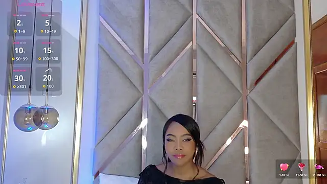 Snapshot of Lola_King chatting on October 20, 2025, 9:59 pm Lola King online show from October 20, 2025, 9:59 pm