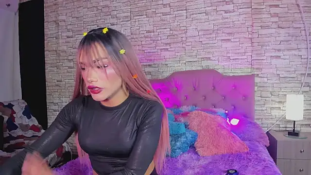 Snapshot of kitty_queen10 chatting on October 21, 2025, 6:02 am kitty queen10 online show from October 21, 2025, 6:02 am