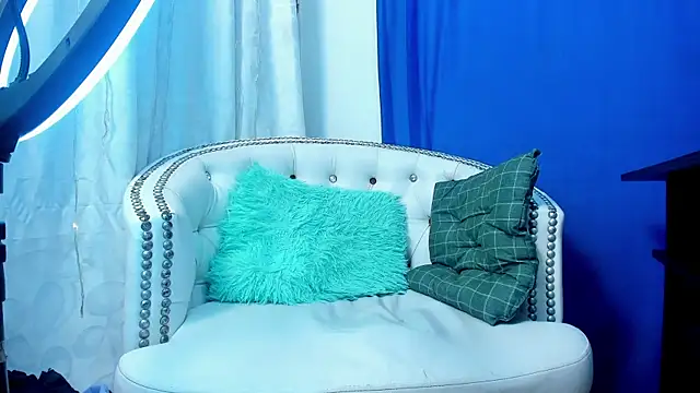 Snapshot of Little_Peeter chatting on January 10, 2025, 12:17 am Little Peeter online show from January 10, 2025, 12:17 am