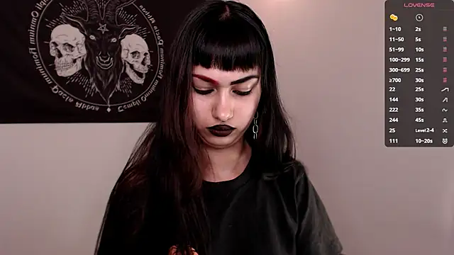 Snapshot of Little-Lucifer chatting on October 31, 2025, 1:57 am Little-Lucifer online show from October 31, 2025, 1:57 am