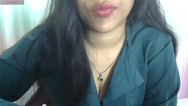 Preeti-Sexy online show from February 17, 2026, 8:00 am