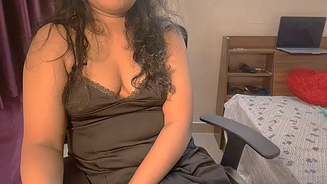 Winterblue  online show from December 25, 2024, 4:11 pm