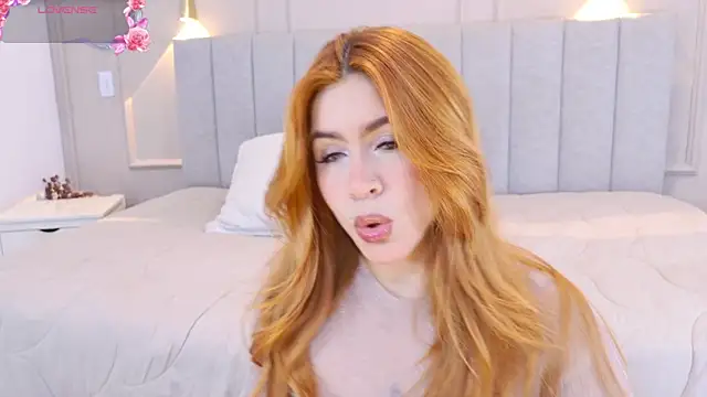 Snapshot of april_rousse chatting on October 16, 2025, 2:47 pm april rousse online show from October 16, 2025, 2:47 pm