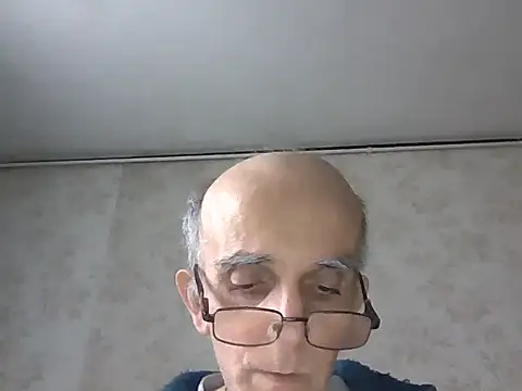 mariusica1xh online show from October 8, 2025, 12:39 pm