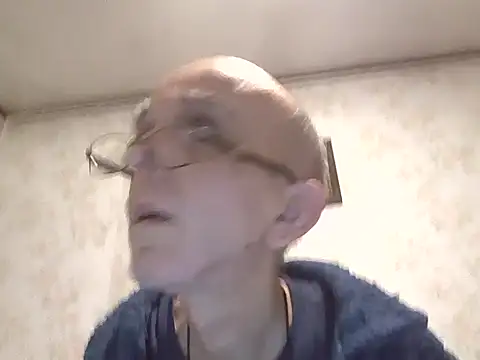 mariusica1xh online show from December 20, 2025, 10:01 pm